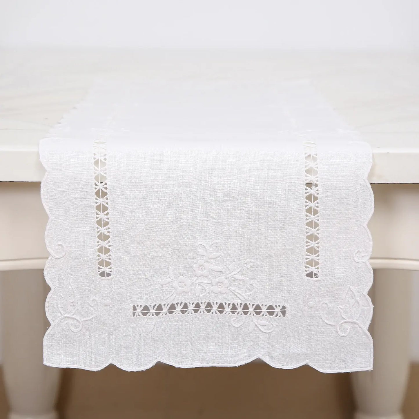 @6092 100% Handmade Embroidered Hemstitched Floral PlacematTable Runner, Pure Linen, Vintage, Classic Design, Great Gift, Flower